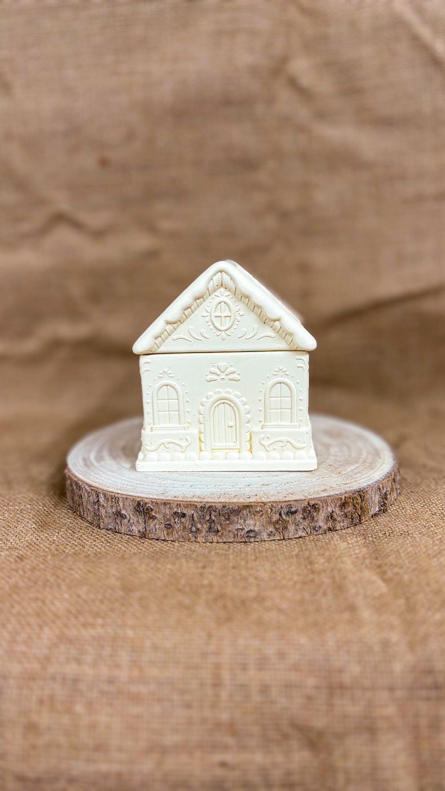 Casetta di Natale – Candela Artigianale in Gesso Ceramico