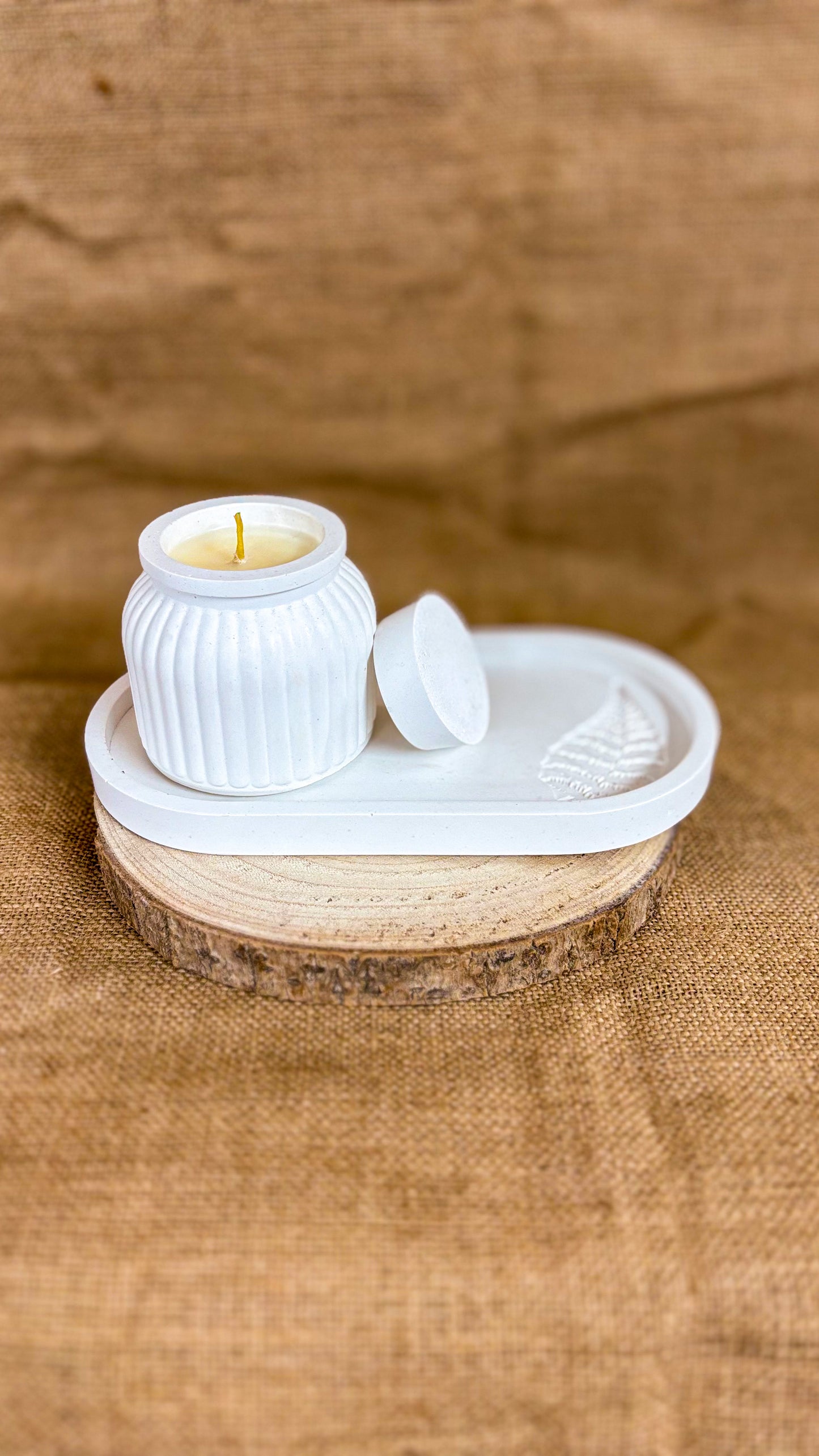 Set “Essenza di Luce” – Candela e piattino in gesso ceramico